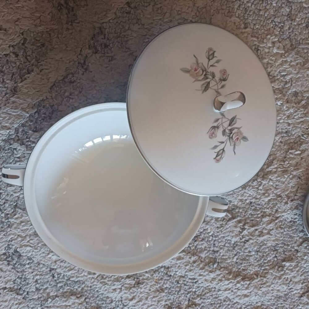 Vintage Noritaki China Margot Lidded Serving Bowl 8" 5605